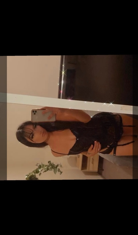 aaliyah.babez onlyfans leaked picture 2