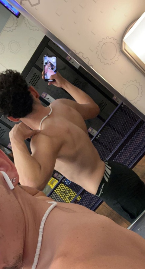 aaronhung02 onlyfans leaked picture 2