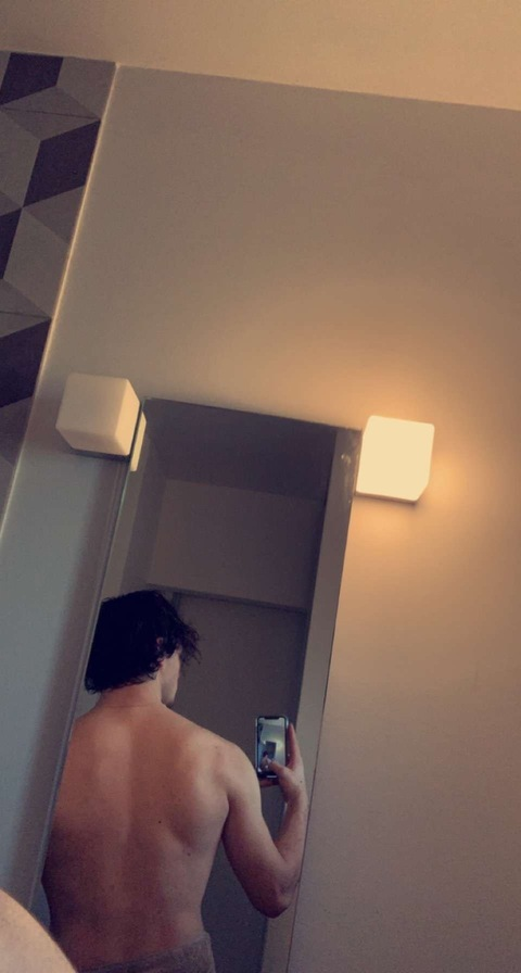 alex.6969 onlyfans leaked picture 2