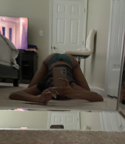 anaismarie onlyfans leaked picture 2