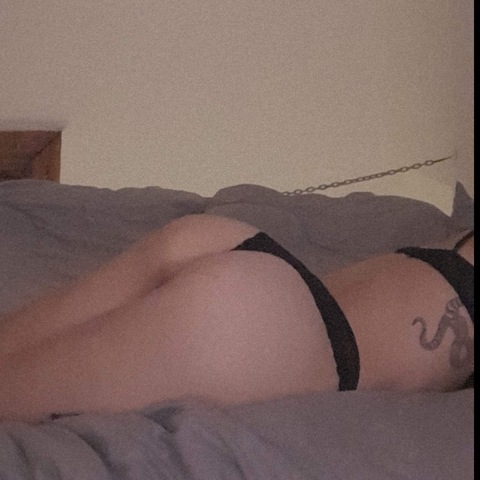 angelina422 onlyfans leaked picture 2