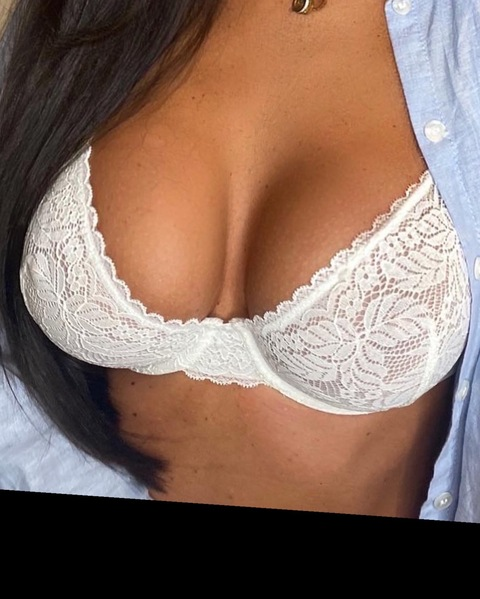 angelsc96 onlyfans leaked picture 2