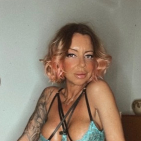 arielle333 onlyfans leaked picture 2