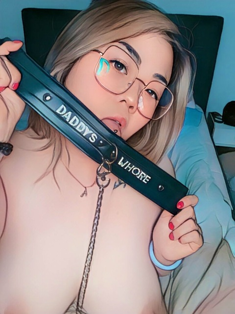 asianvioletwife onlyfans leaked picture 2