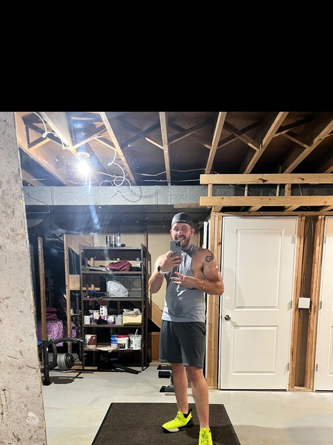 averageguyathletics onlyfans leaked picture 2