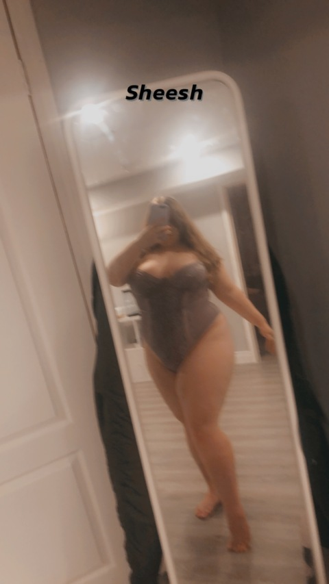 badbabybunnii onlyfans leaked picture 2