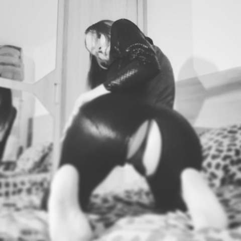 bella23dvip onlyfans leaked picture 2