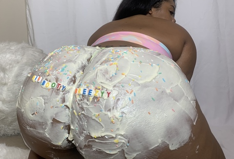 bigbootybreezyy onlyfans leaked picture 2