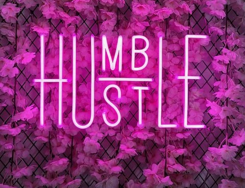 blueeyedbhaddiexoxo onlyfans leaked picture 2