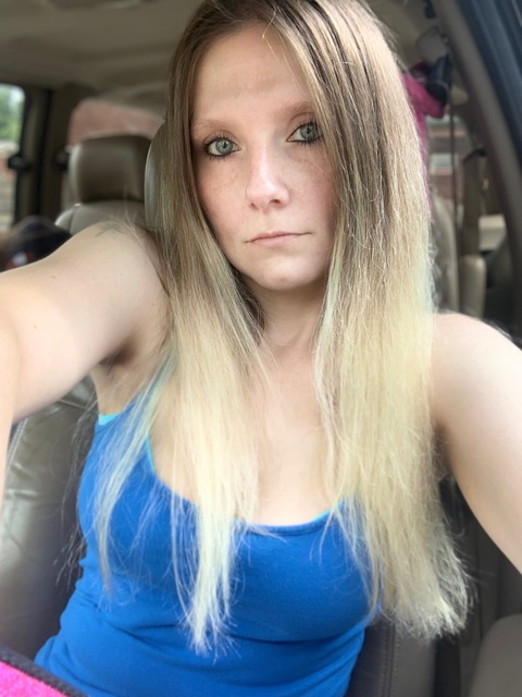 blueeyes1011 onlyfans leaked picture 2