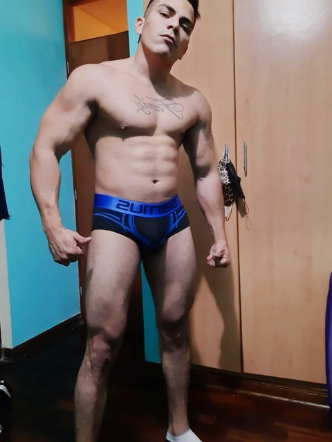 brandon.al2710 onlyfans leaked picture 2