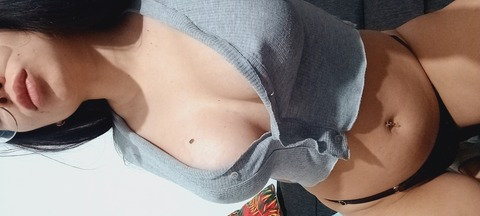 brunettefree onlyfans leaked picture 2