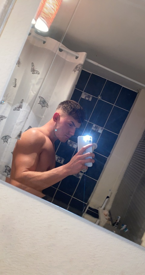 camdade141 onlyfans leaked picture 2