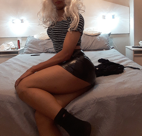 candela_dresser onlyfans leaked picture 2