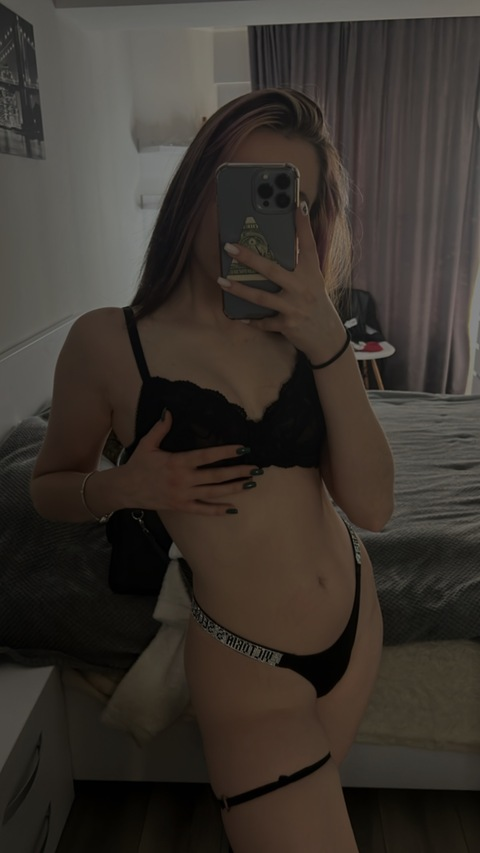 cherrrrrrrrr onlyfans leaked picture 2