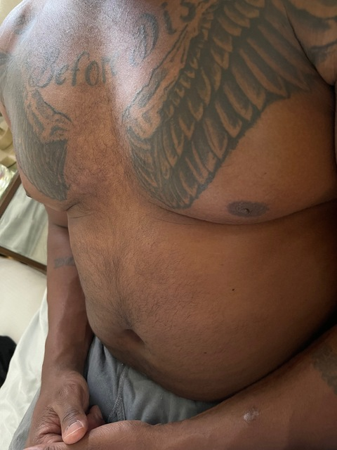 chocolatedaddy6205 onlyfans leaked picture 2