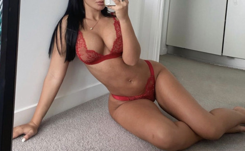 chrystenzenoni onlyfans leaked picture 2