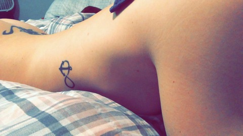 country-princess-holly onlyfans leaked picture 2