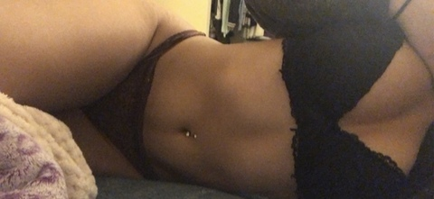 crystal.baby onlyfans leaked picture 2