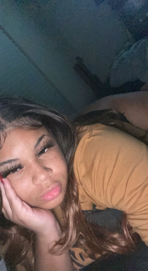 curvyredd onlyfans leaked picture 2