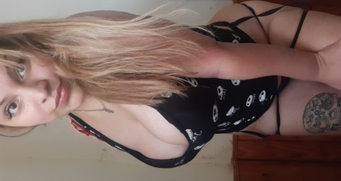 daani21 onlyfans leaked picture 2