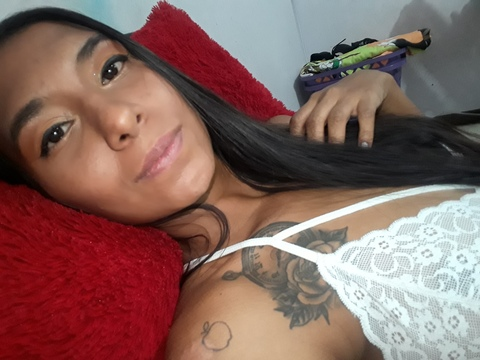 danibg1995 onlyfans leaked picture 2