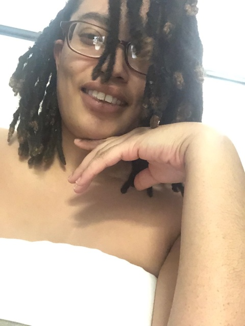 dominicana_420 onlyfans leaked picture 2