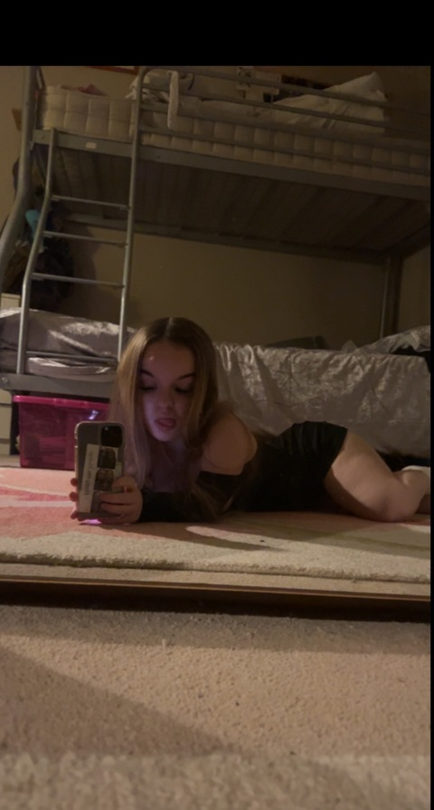 elliecassidy onlyfans leaked picture 2