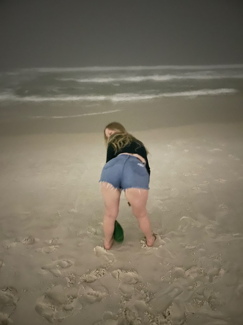 emerald.honeyy onlyfans leaked picture 2