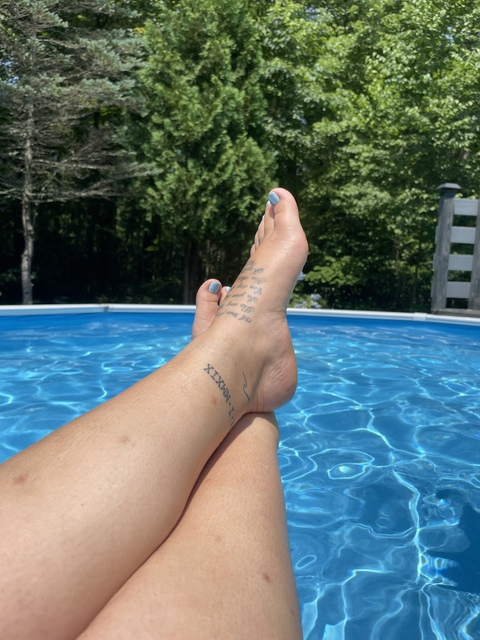 emmagetswet onlyfans leaked picture 2