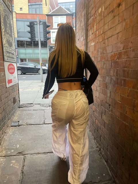 evieemae onlyfans leaked picture 2