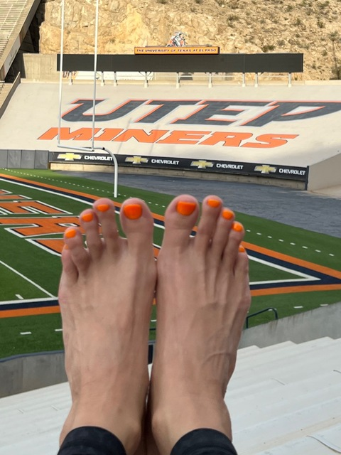 fancyfeets10 onlyfans leaked picture 2