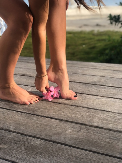 feetlilafoot onlyfans leaked picture 2