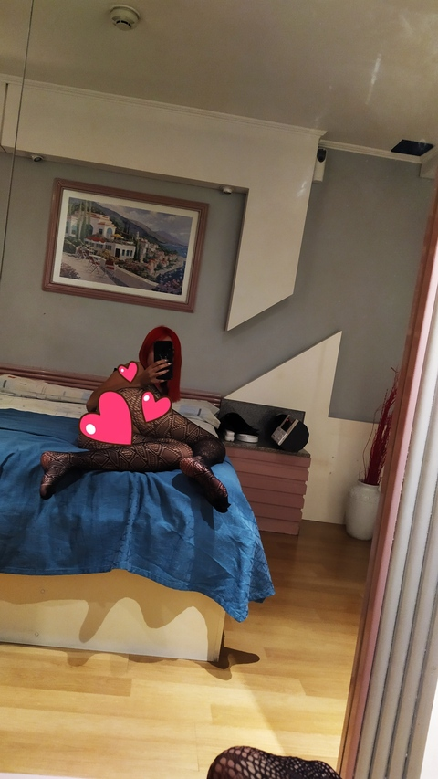 florencia97on onlyfans leaked picture 2