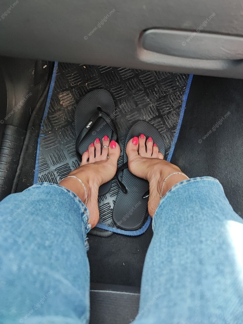 gigigi137 onlyfans leaked picture 2