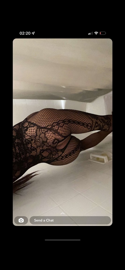 goldenbabygirl21 onlyfans leaked picture 2