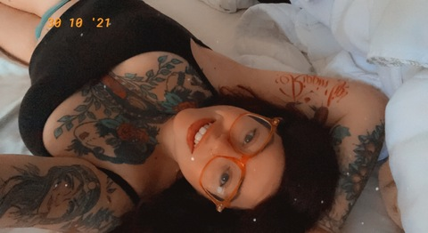 gothprincesssamara onlyfans leaked picture 2