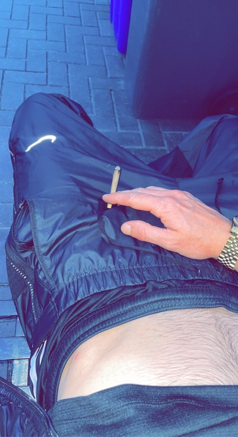 hungtrackielad onlyfans leaked picture 2