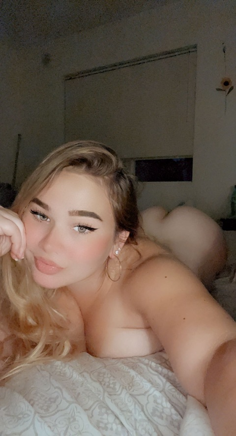 imabadbitchhh onlyfans leaked picture 2
