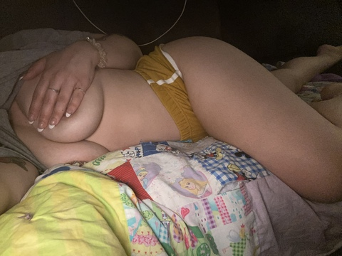 jade.marie.x onlyfans leaked picture 2