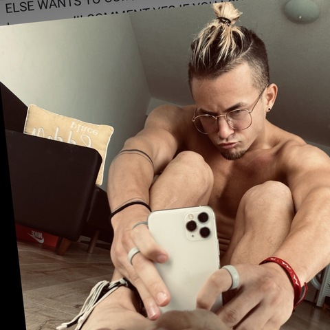 jayjay6.9 onlyfans leaked picture 2