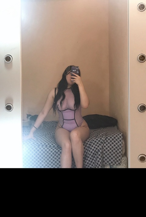 jeyjey16 onlyfans leaked picture 2