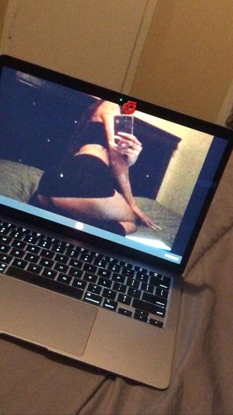 juiccyybaby onlyfans leaked picture 2