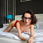 View juli_a2 (Juli_a) OnlyFans 117 Photos and 75 Videos gallery 

 profile picture