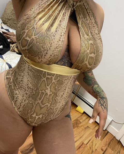 kalliecouture onlyfans leaked picture 2