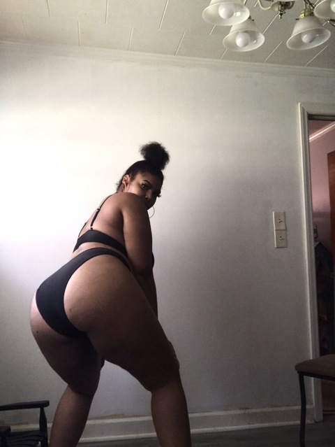 keishaortizzzz onlyfans leaked picture 2