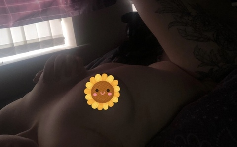 kinkyg4l onlyfans leaked picture 2