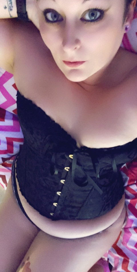 kitten82 onlyfans leaked picture 2