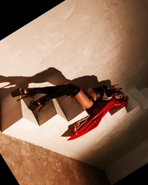 la.vita.bella onlyfans leaked picture 2