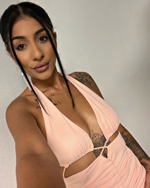 larisa3001 onlyfans leaked picture 2